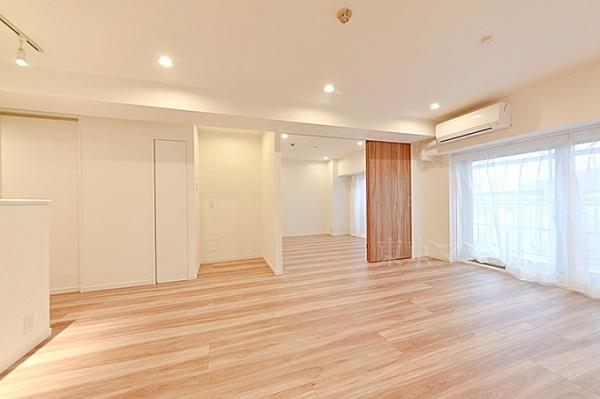 光が丘パークタウンゆりの木通り南１号棟 リビング