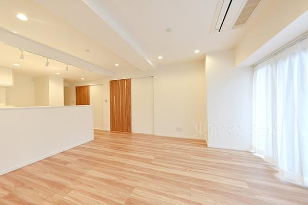 ビバリーホームズ松濤 リビング