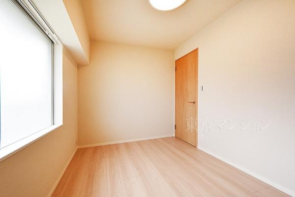 メゾン西永福 リビング以外の居室