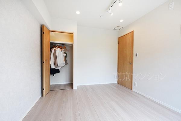 メゾン西永福 リビング以外の居室