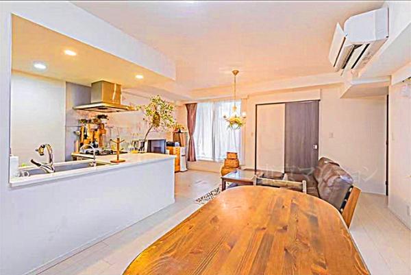 ＴＨＥパームス高田馬場四丁目 リビング