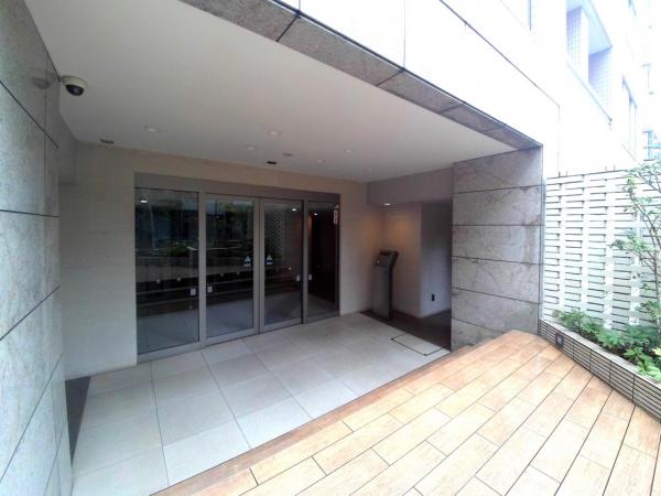 ＴＨＥパームス高田馬場四丁目 エントランス（外）