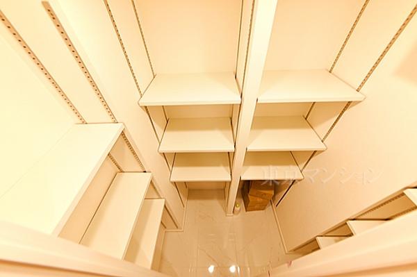 Ｄ’クラディアイヴァン代々木参宮橋 収納