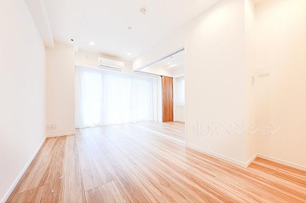 Ｄ’クラディアイヴァン代々木参宮橋 リビング