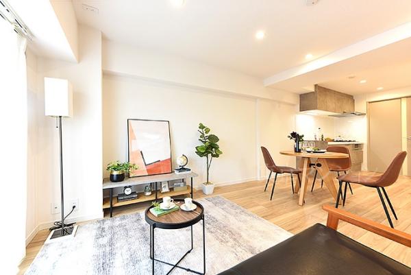 ダイアパレス大洋・駒形 リビング