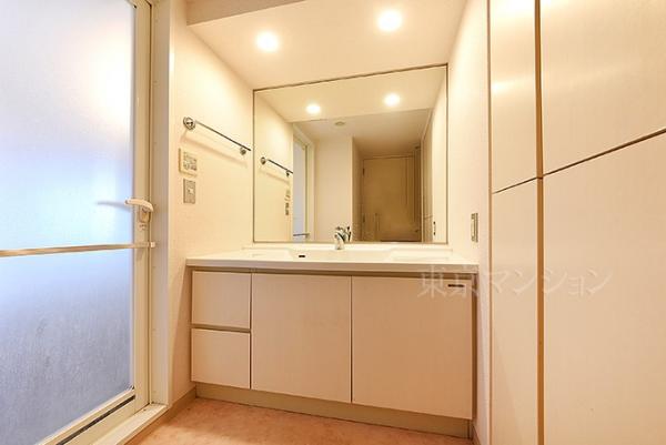 ザ・タワー芝浦 洗面化粧台