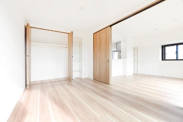 ローズアヴェニュー西巣鴨 リビング以外の居室