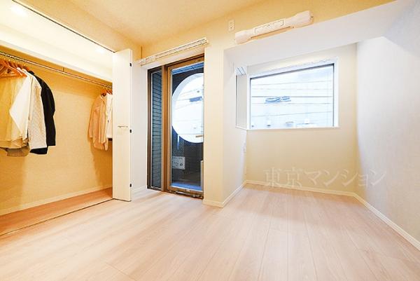 菱和パレス西麻布 リビング以外の居室