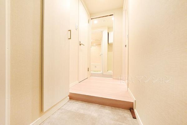 菱和パレス西麻布 玄関