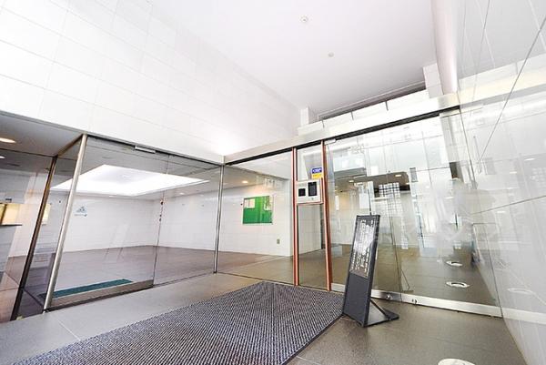 菱和パレス西麻布 エントランス（外）