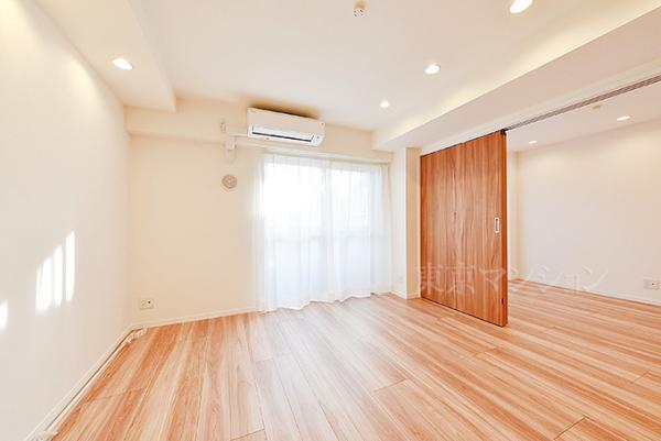 ロイヤルパレス東中野 リビング