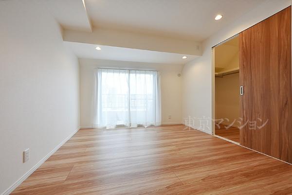 モナーク根岸 リビング以外の居室