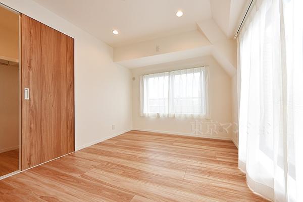 モナーク根岸 リビング以外の居室