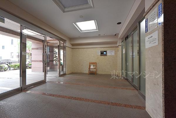 モナーク根岸 エントランス（外）