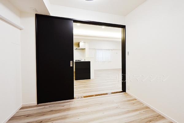 パークウェル浅草弐番館 リビング以外の居室