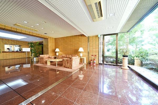 東高成城ペアシティ三船 エントランス（外）