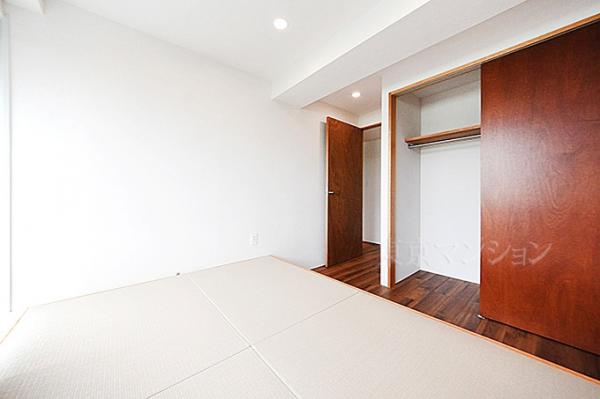 日興パレス高田馬場 リビング以外の居室
