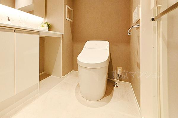 フリーディオ四谷三丁目 トイレ