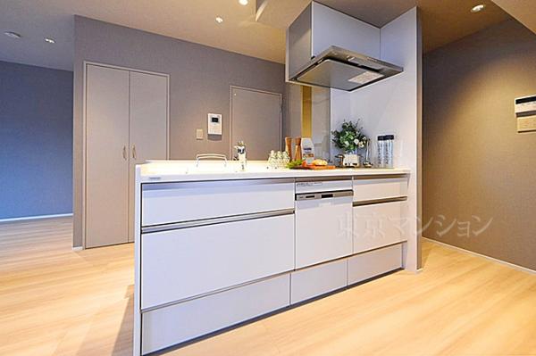 フリーディオ四谷三丁目 キッチン