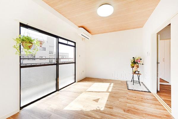 スカイハイツ広沢 リビング以外の居室