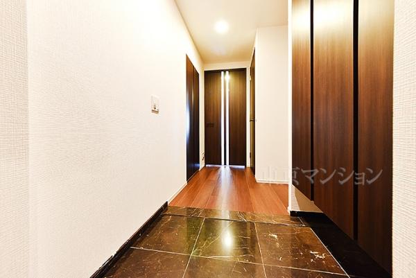 Ｔｈｅ　Ｐａｒｋ　Ｈｏｕｓｅ　西新宿タワー６０ 玄関