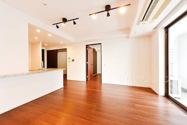 Ｔｈｅ　Ｐａｒｋ　Ｈｏｕｓｅ　西新宿タワー６０ リビング