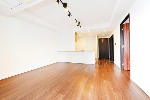 Ｔｈｅ　Ｐａｒｋ　Ｈｏｕｓｅ　西新宿タワー６０ リビング