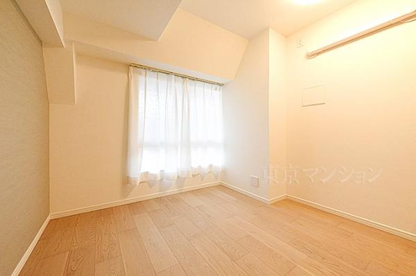 ラティス成城 リビング以外の居室