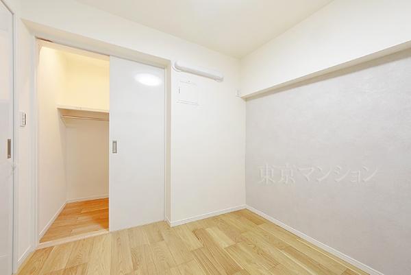 西蒲田スカイハイツ リビング以外の居室