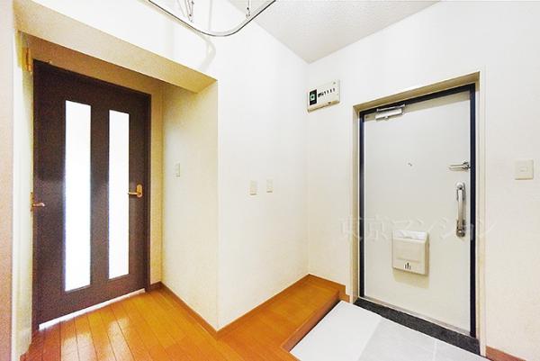 シャロン・ド・成城 玄関