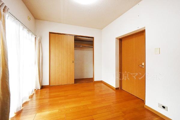 シャロン・ド・成城 リビング以外の居室