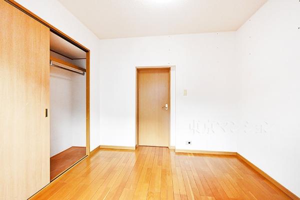 シャロン・ド・成城 リビング以外の居室