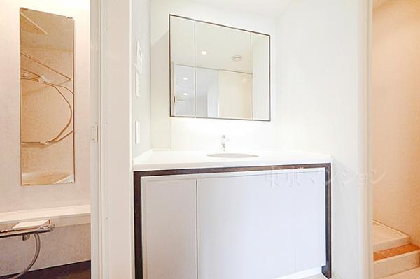 銀座タワー 洗面化粧台