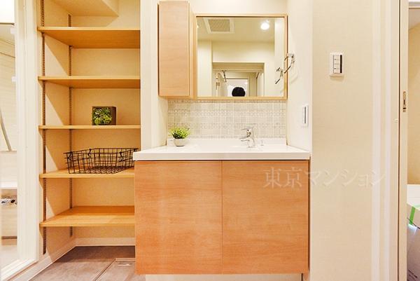 越中島三丁目ハイツ２号棟 洗面化粧台