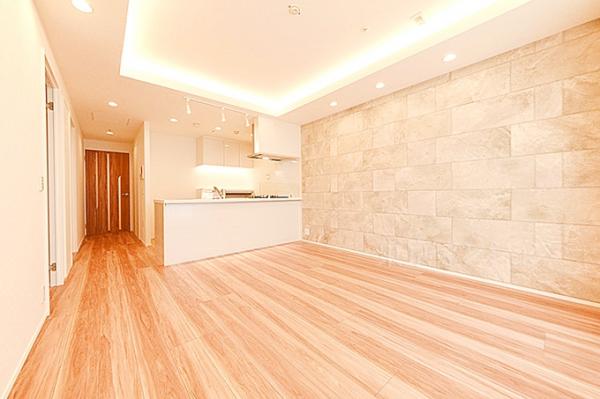 富久クロス　コンフォートタワー リビング