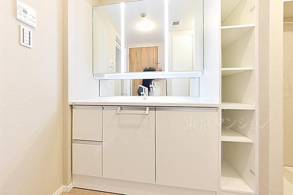 ラヴィドール杉並上井草 洗面化粧台