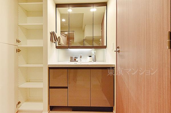 ブリリアタワー池袋ウエスト 洗面化粧台