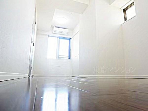 宮廷東新宿ビル リビング以外の居室