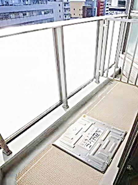 宮廷東新宿ビル バルコニー