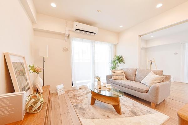 クレストフォルム田町ベイフロントスクエア リビング