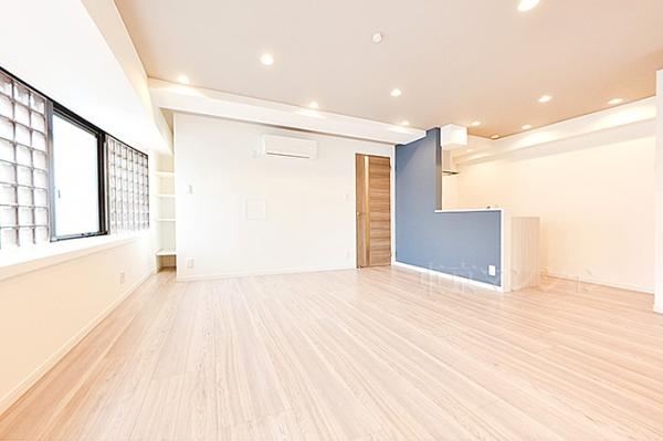 ヴィラ・アドバンス リビング