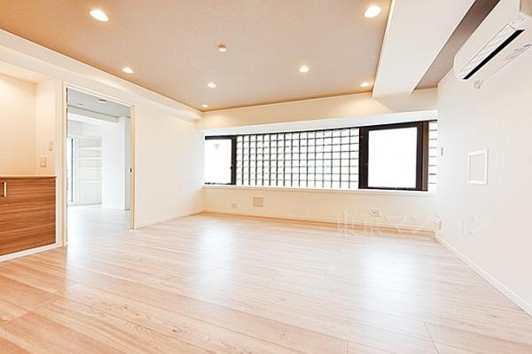 ヴィラ・アドバンス リビング