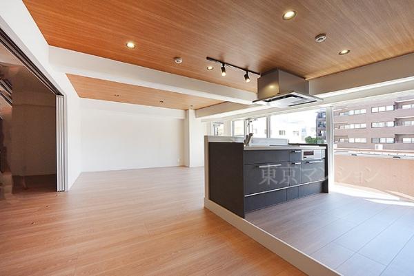 御苑ハイム リビング