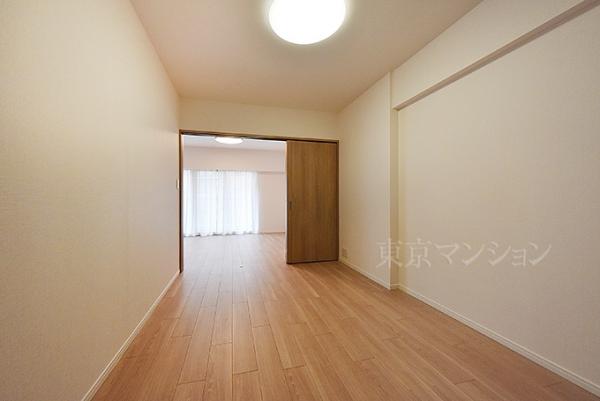 ジェイパーク北千住モナクレイス リビング以外の居室