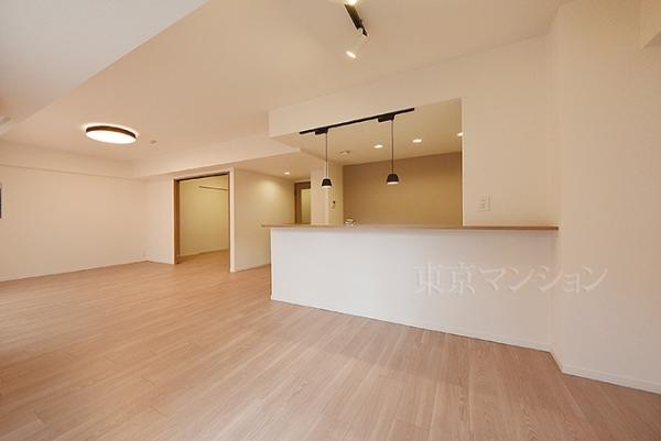 ジェイパーク北千住モナクレイス リビング