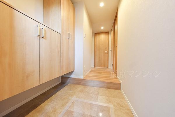 フォレステージ石神井公園 玄関