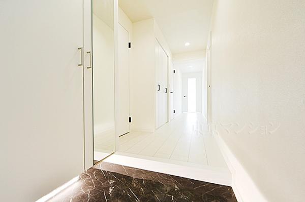 芦花公園スカイハイツ 玄関
