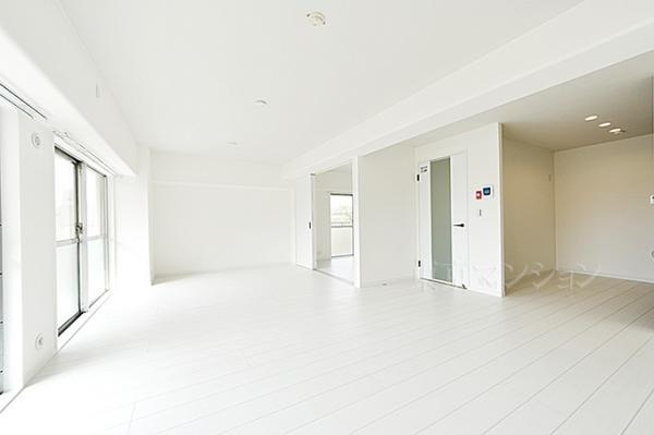 芦花公園スカイハイツ リビング