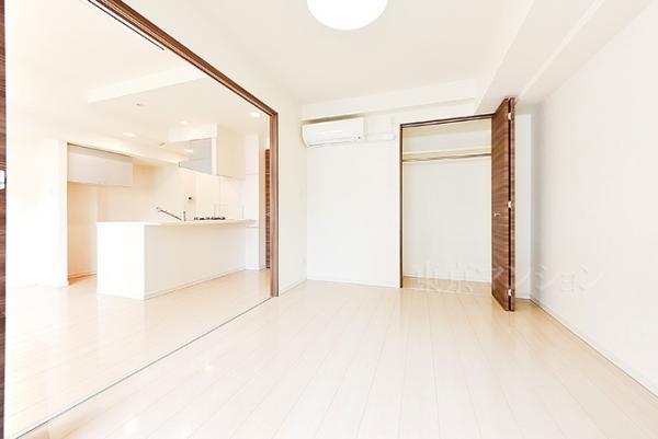 グランベル日暮里アスリア リビング以外の居室