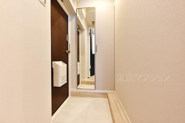 ライオンズマンション赤坂第２ 玄関